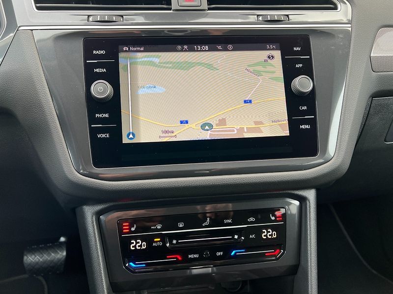 Volkswagen Tiguan Allspace (2024) LIFE! 2.0TDI 110KW DSG 4Motion - fotka 18 z 48