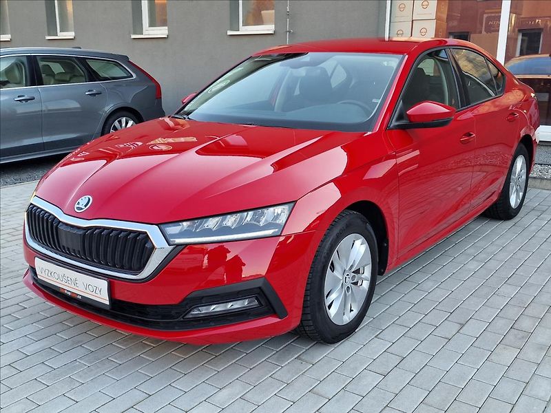 Škoda Octavia 2.0 TDI DSG,REZERVACE - fotka 5 z 50