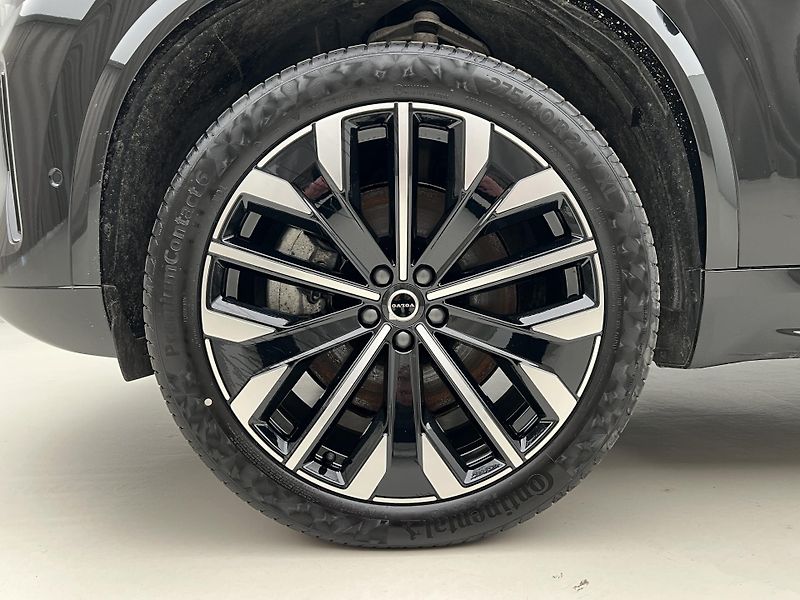 Volvo XC90 T8 AWD RECH. ULTRA DARK 7 MÍST - fotka 15 z 49