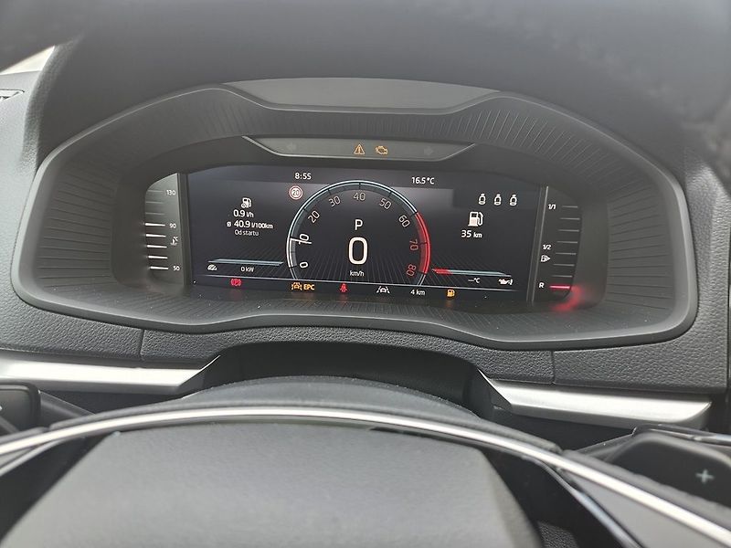 Škoda Karoq Classic 1,5TSI 110kW - fotka 13 z 15