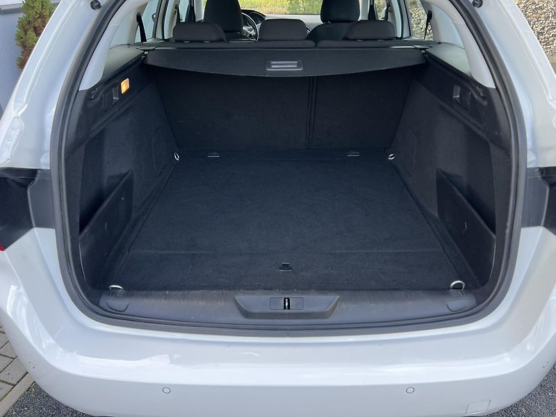 Peugeot 308 (2022) 1.2PT 96kW KAMERA  ČR NOVÉ - fotka 17 z 20