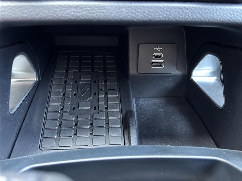 Ford Ranger 3,0 EcoBlue 177 kW V6 Wildtrak - fotka 29 z 49