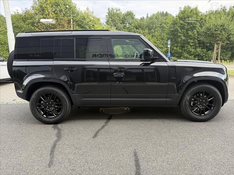 Land Rover Defender (2026) 3,0 S D200 - fotka 6 z 23