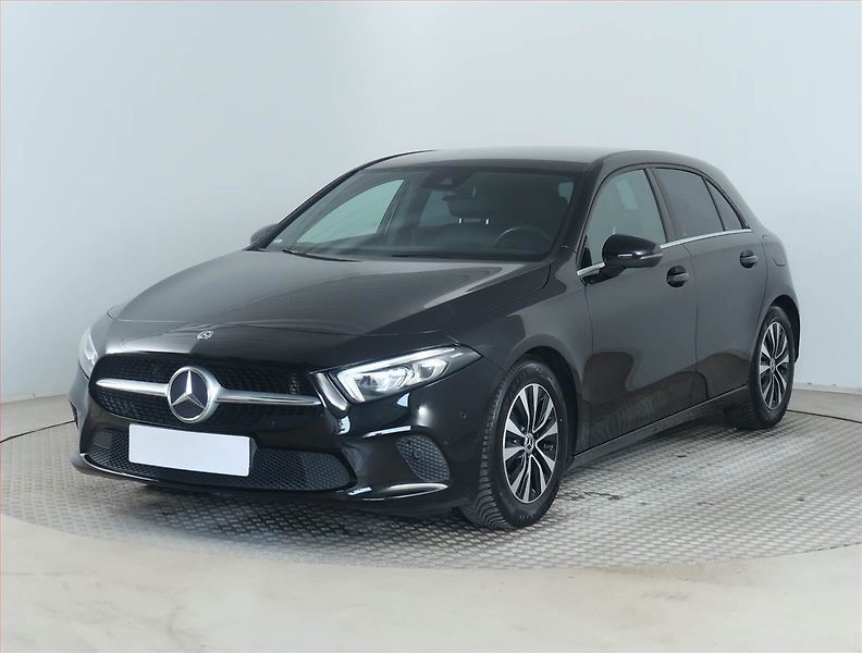 Mercedes-Benz Třídy A (2018) Style A 180 - fotka 2 z 18