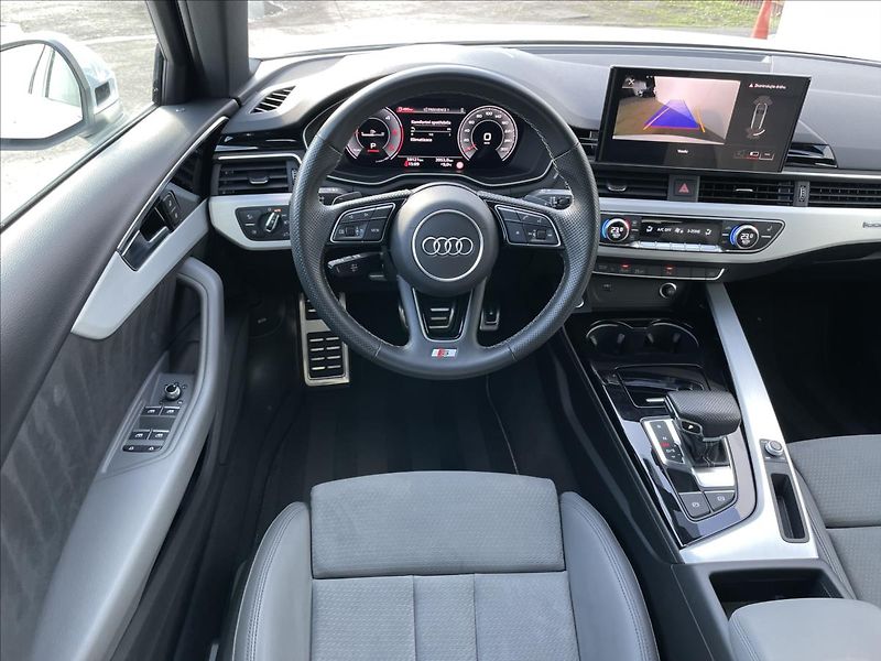 Audi A4 Avant 2,0 40TDI quattro S line - fotka 7 z 22