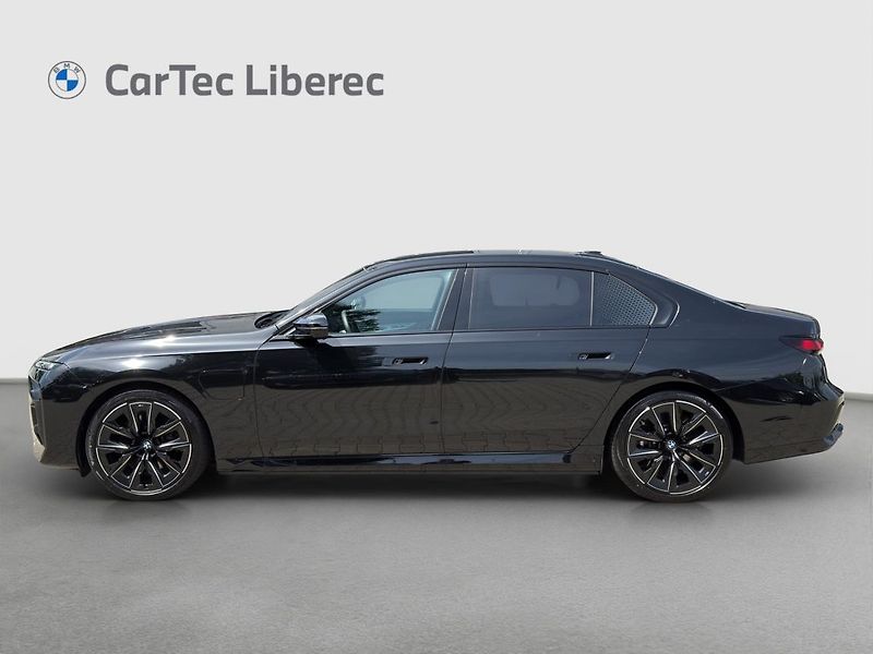 BMW Řada 7 M760e xDrive Sedan - fotka 6 z 27