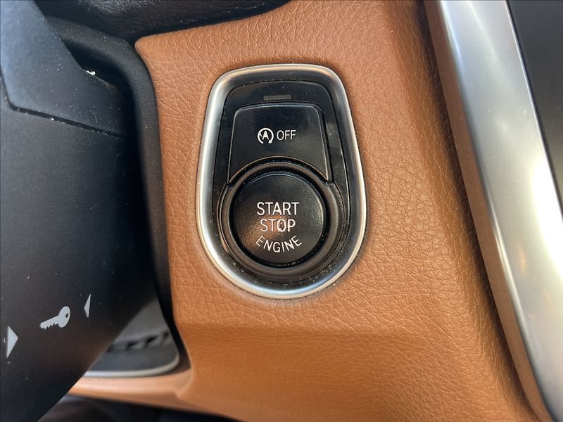 BMW Řada 3 2,0 d 120kw GT Panorama, prav. - fotka 22 z 39