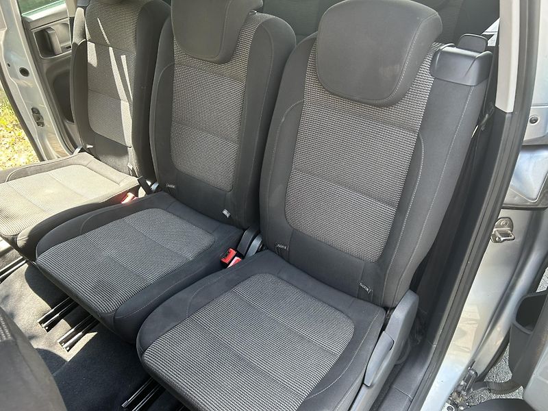 Volkswagen Sharan (2012) 2012 Volkswagen Sharan - fotka 15 z 18