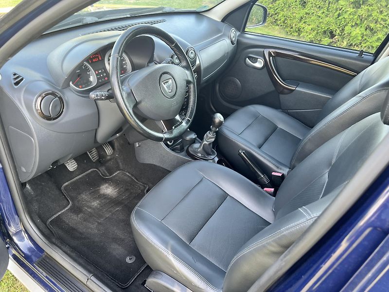 Dacia Duster 1.6 77KW,4x4,KLIMA,TZ,KůŽE - fotka 11 z 42