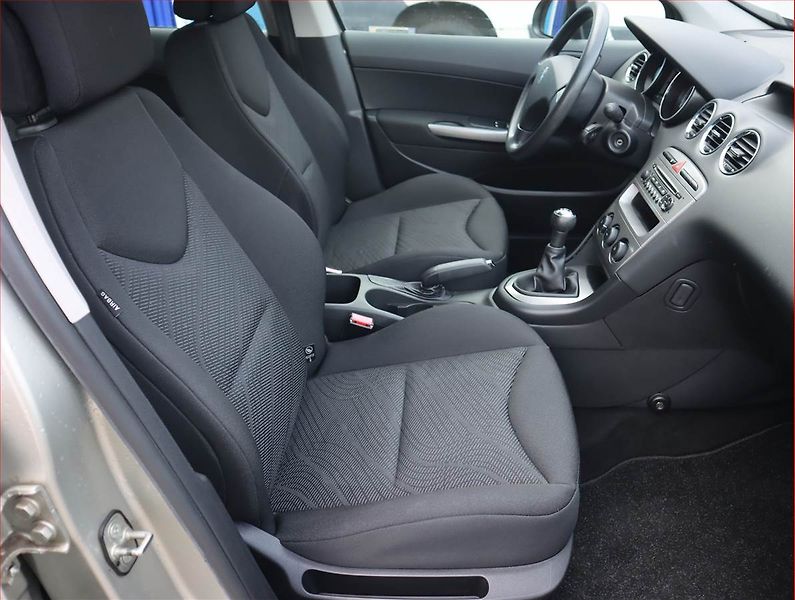 Peugeot 308 (2008) 1.4 VTi, Serv.kniha - fotka 9 z 14