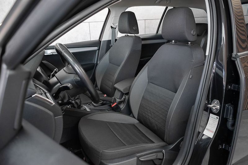 Škoda Octavia 1.6 TDI 85kW *MirrorLink*ACC* - fotka 10 z 40