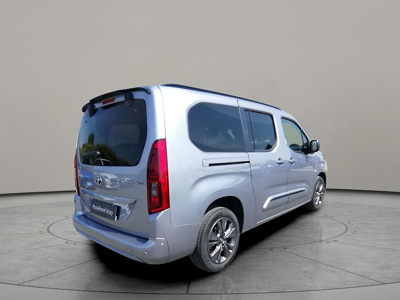 Toyota ProAce City Verso 1,5 D-4d A/T L2 Family Comfort - fotka 2 z 19