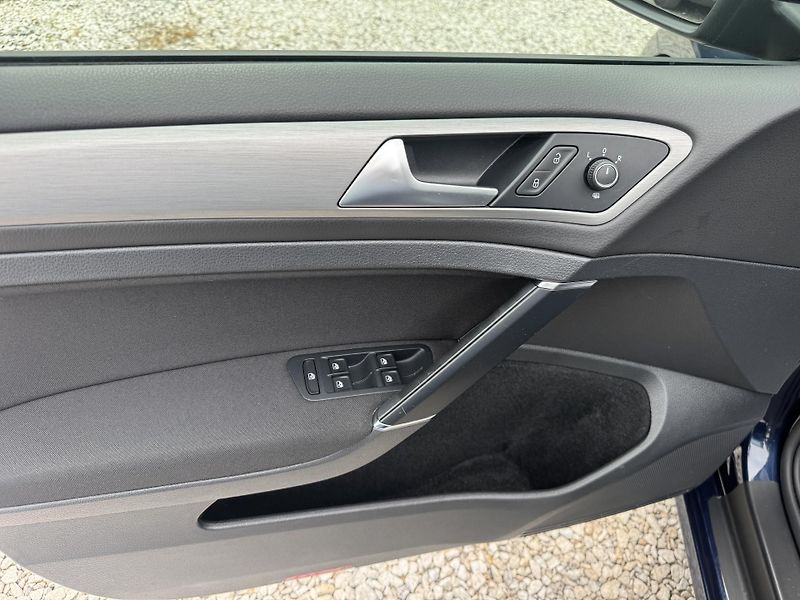 Volkswagen Golf Variant (2014) 7-1.6TDi,KOMPLET SERVIS - fotka 12 z 43