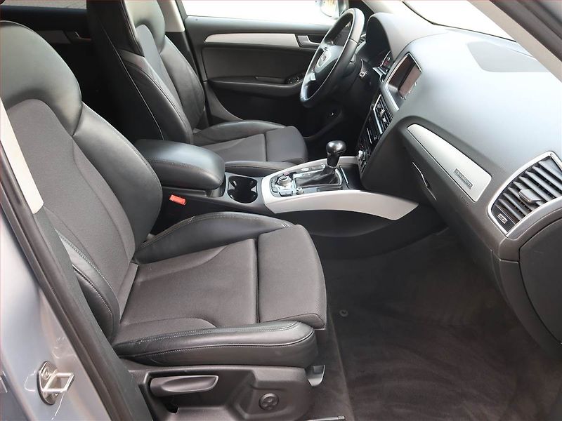 Audi Q5 (2015) design 2.0 TDI, 4X4, Automat - fotka 9 z 20