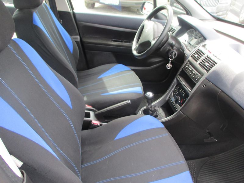 Peugeot 307 (2002) 1,6 servis doložen - fotka 5 z 11