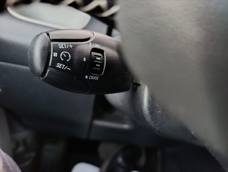 Citroën C3 Picasso 1,6 HDi REZERVOVANO Automat .A - fotka 28 z 33
