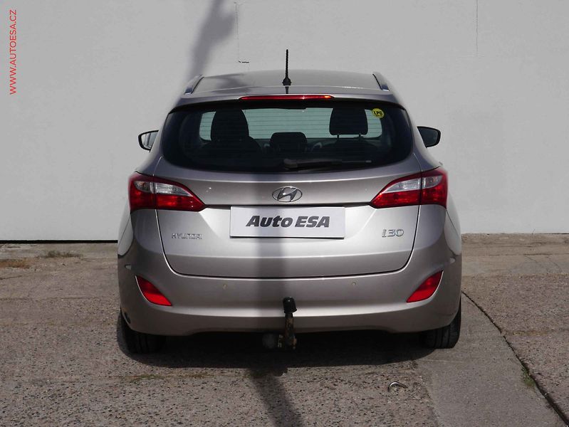 Hyundai i30 (2016) 1.6 GDi, ČR, AC, TZ, tempo - fotka 5 z 15
