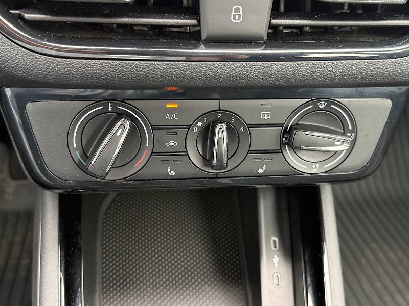 Škoda Kamiq (2025) 1.0 TSI 85 kW 130 let - fotka 15 z 21