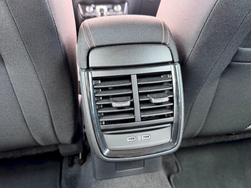 Škoda Scala (2025) 1.0TSI 85kW DSG Top Selection - fotka 27 z 35