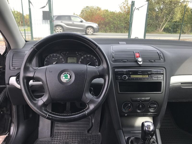 Škoda Octavia 1.9 TDI 77 KW,KLIMA,ČR.. - fotka 12 z 15
