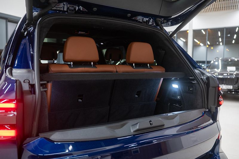 BMW X7 (2024) 40d M-SPORT MASÁŽ NEZÁVISLÉ TZ - fotka 18 z 67