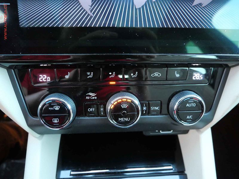 Škoda Octavia (2018) 2.0 TDi 4x4, Style, TZ, +ALU - fotka 18 z 32