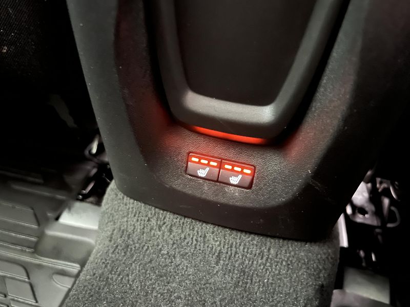 Volvo V40 D2 MOMENTUM - fotka 18 z 34