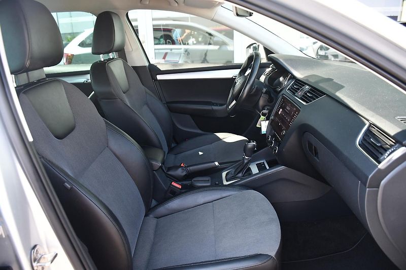 Škoda Octavia 1.5TSi 110kW DSG NAV ACC - fotka 13 z 48