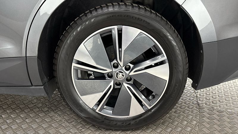 Škoda Enyaq 82 kWh AUT 80x Clever - fotka 19 z 31