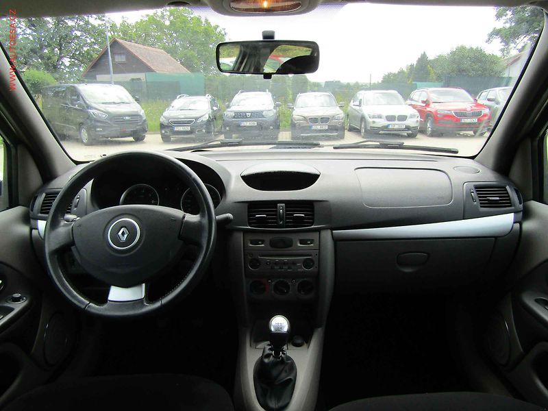 Renault Thalia (2010) 1.2i, ČR - fotka 8 z 15