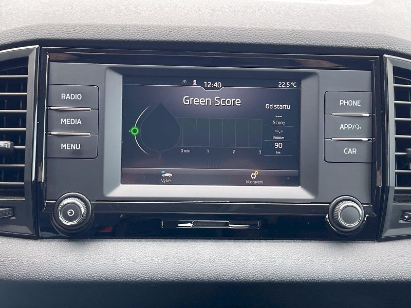 Škoda Karoq (2021) 1.5 TSI 110 kW DSG Ambition Pl - fotka 17 z 30