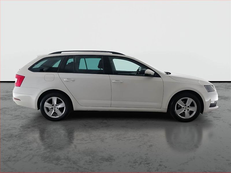 Škoda Octavia (2018) Ambition 1.6 TDI, Tempomat - fotka 6 z 17