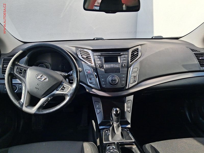 Hyundai i40 (2016) 1.7 CRDi, Trend, AT, TZ - fotka 8 z 16