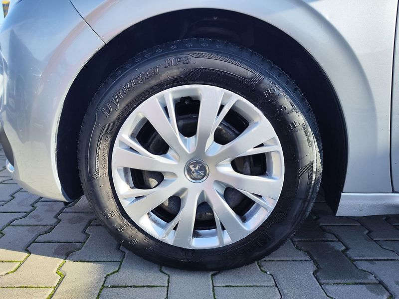 Peugeot 208 1.2 PureTech/60kW Active - fotka 25 z 25