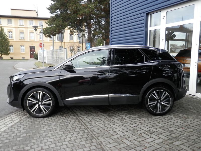 Peugeot 3008 (2021) GT Pack 1.2 PureTech 130k EAT8 - fotka 2 z 6