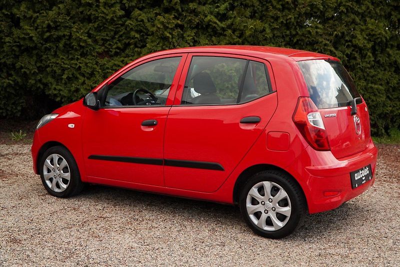 Hyundai i10 1.1 - fotka 6 z 25