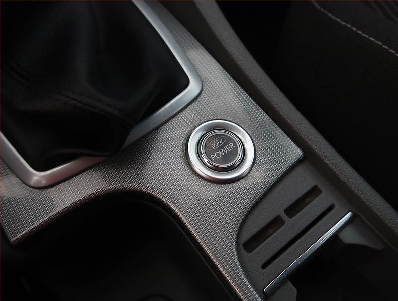 Ford Focus (2009) 1.6 i, jezdí výborně - fotka 16 z 16