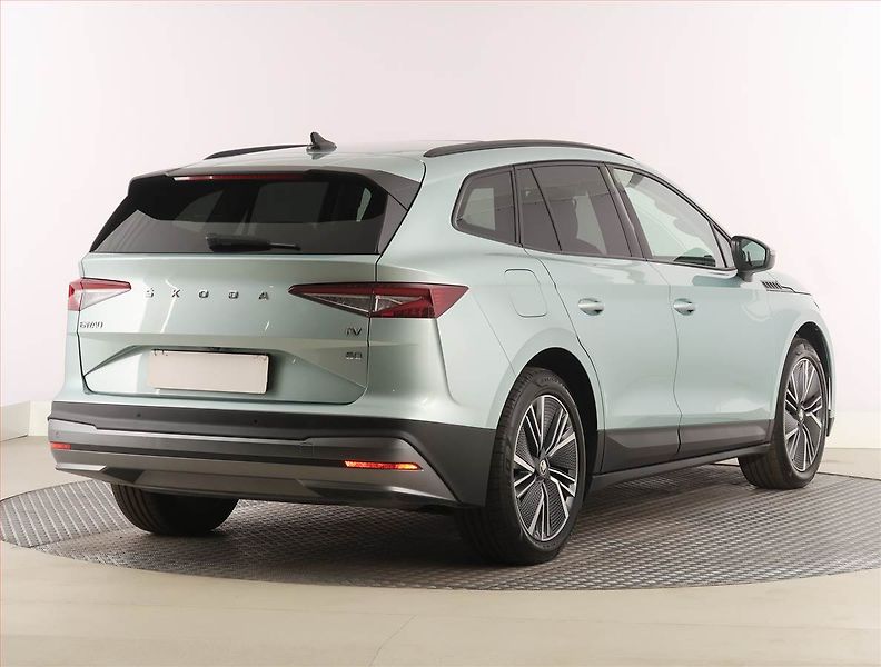 Škoda Enyaq (2023) iV 60 (62 kWh), SoH 92% - fotka 5 z 33