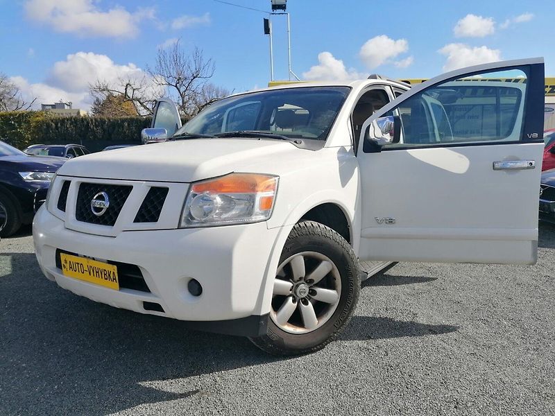 Nissan Armada (2008) 5.6 V8 SE LPG 7-míst - fotka 1 z 22
