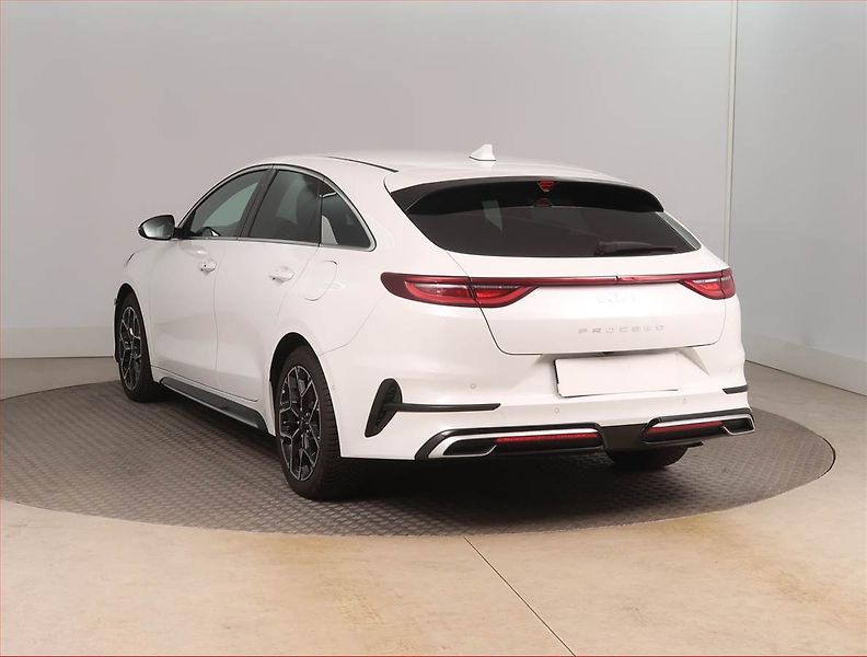 Kia Pro_Ceed (2022) 1.5 T-GDI - fotka 4 z 17