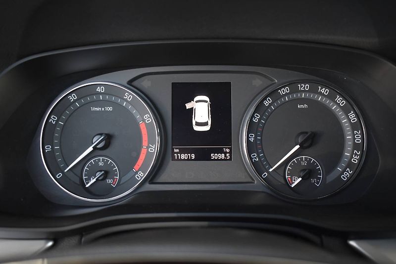 Škoda Octavia (2022) 1.5TSI 110kW DSG - fotka 18 z 25