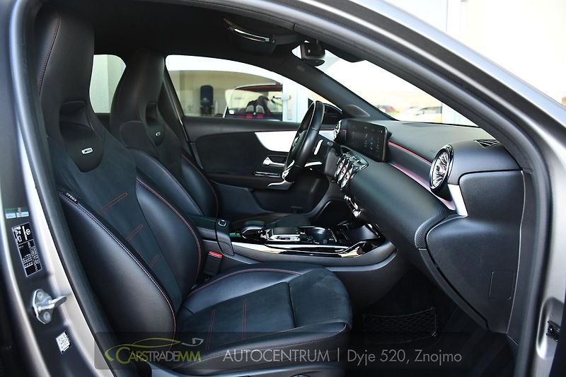 Mercedes-Benz Třídy A A 35 AMG 4MATIC AERO - fotka 16 z 55