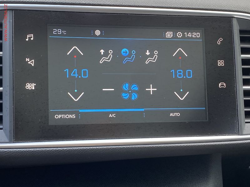 Peugeot 308 (2018) 1.5 HDi, Allure, panor, navi - fotka 15 z 17