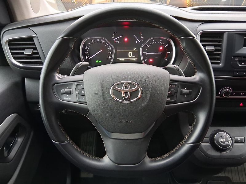 Toyota ProAce Verso SHUTTLE 2.0 D-4D 130 kW 8 míst - fotka 12 z 20