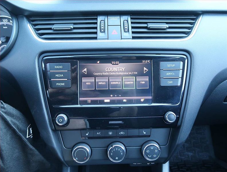 Škoda Octavia (2017) 2.0 TDI, Tempomat - fotka 12 z 16