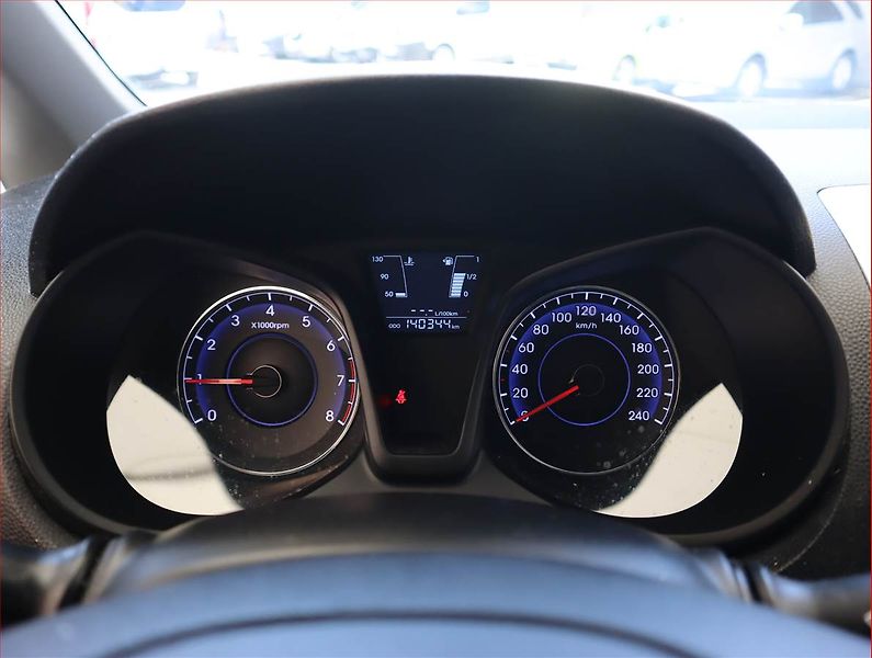 Hyundai ix20 (2013) 1.6 CVVT, Serv.kniha, Tempomat - fotka 11 z 16