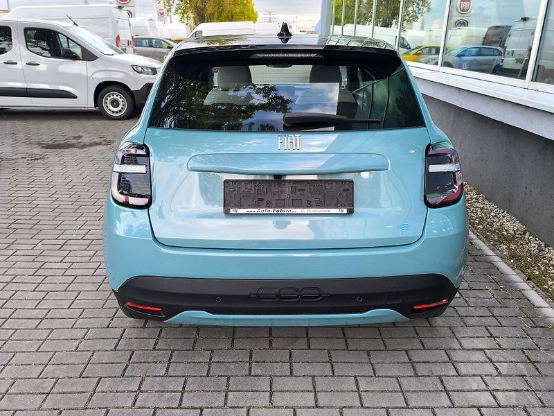 Fiat 600 (2026) Icon BEV 54kWh 115kW/156k - fotka 8 z 35