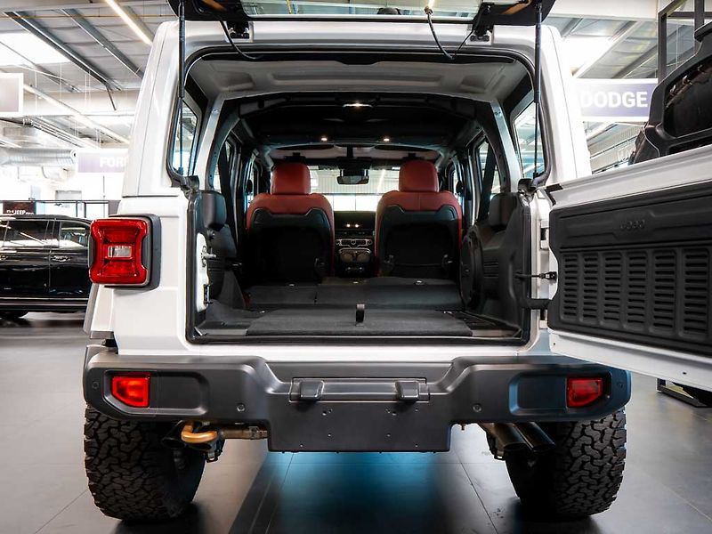 Jeep Wrangler (2024) 6.4 Rubicon 392 V8 4x4 35 Pneu - fotka 7 z 33