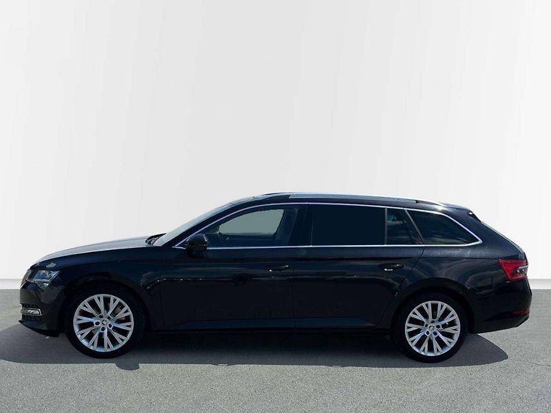 Škoda Superb (2023) 2.0 TDI Style - fotka 3 z 20