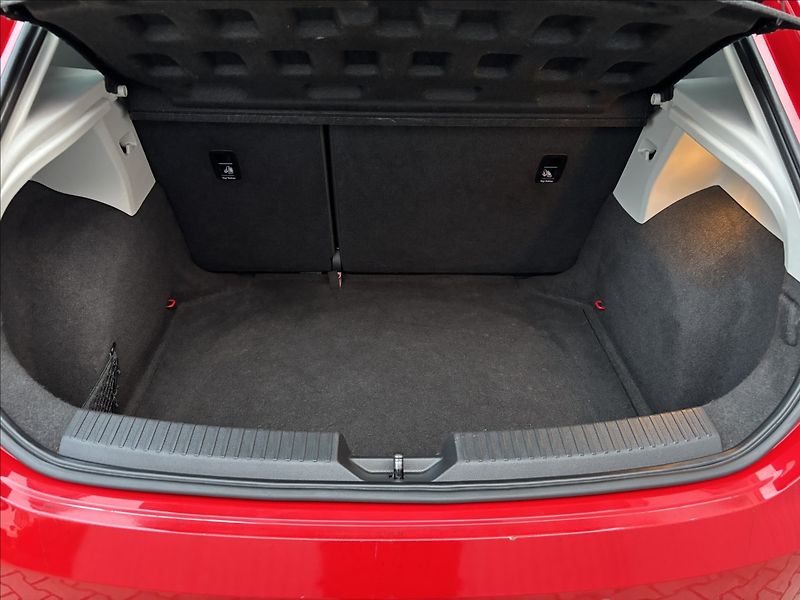 Seat Leon 1.4 TSi FR - fotka 7 z 14